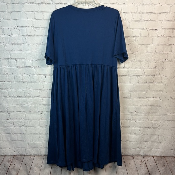 BloomChic Navy Pleated Short Sleeve Knit Pocket Dress Size Large 12 - Picture 6 of 6